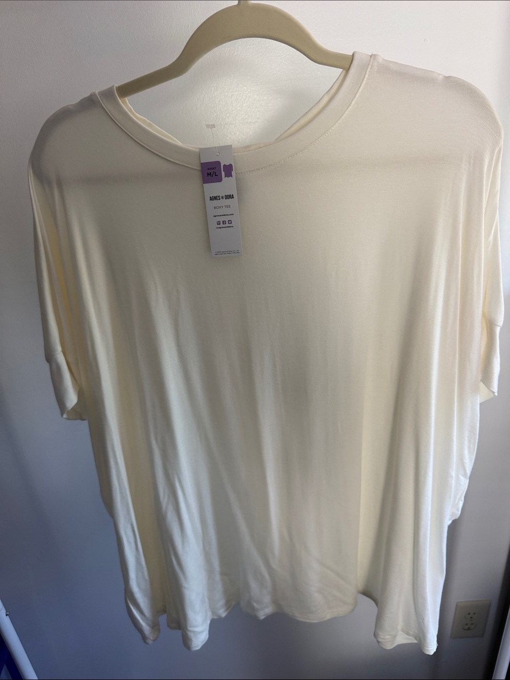 Agnes & Dora Short Sleeve Tee in Cream